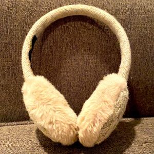 ACCESSORIZE Knit Earmuffs